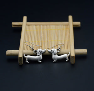 Vintage Silver-Plated Dachshund Earrings 🐾